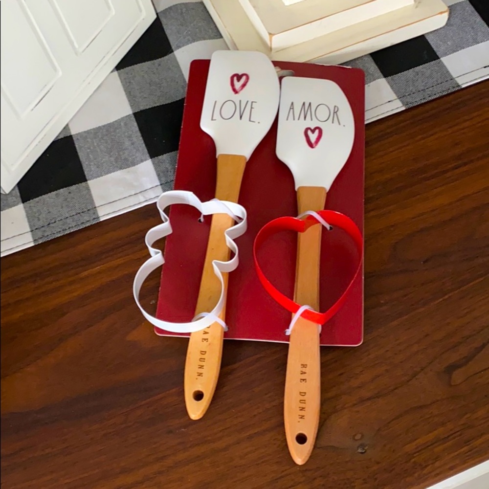 Rae Dunn Baking set